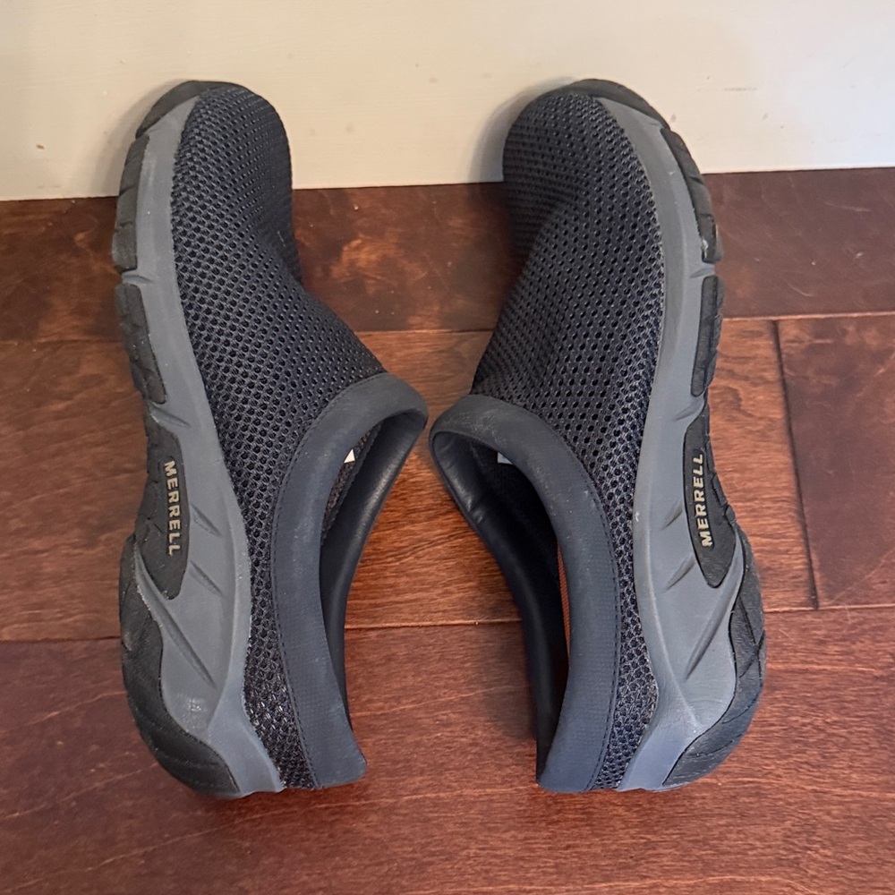 Merrell Women's Navy Mesh Slip-On Clogs - Picture 6 of 7